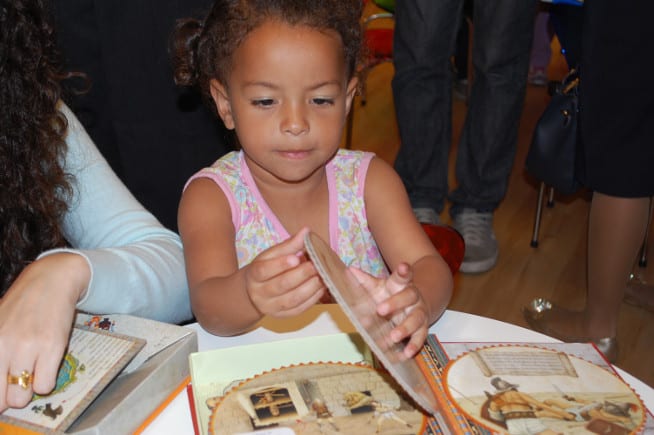 Foto 12 — Inauguração da Biblioteca Infantil Multilíngue da Belas Artes