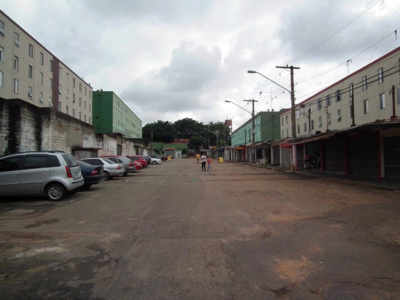 Foto 03 — Visita ao Conjunto Habitacional José Bonifácio — estudo de caso Mobiliário Flexível