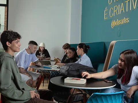 Aula prática no campus da Belas Artes